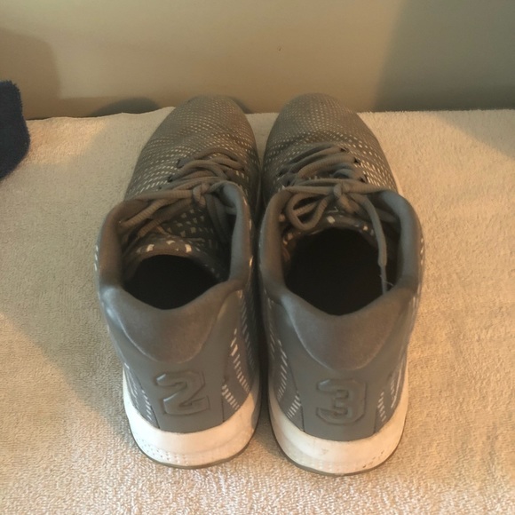 Sneakers - Picture 3 of 6